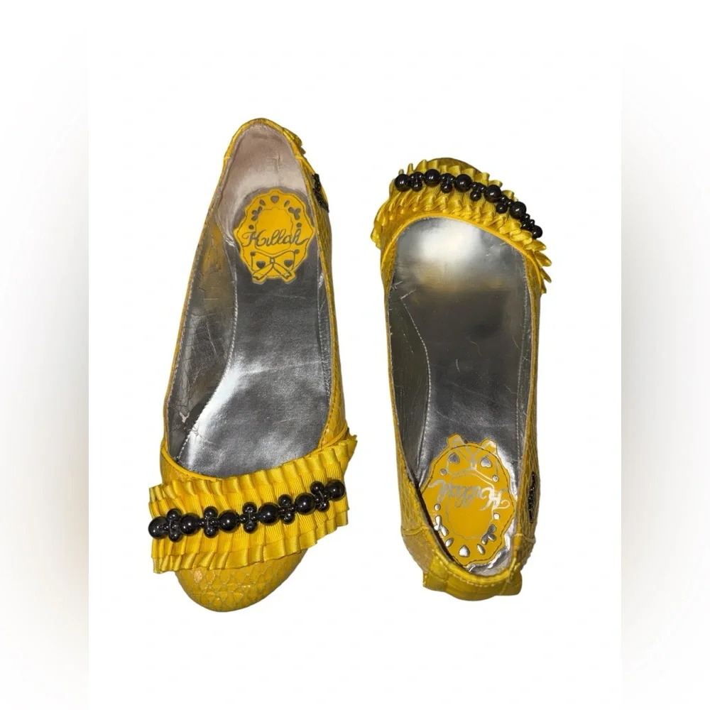 Killah Yellow Beaded Detail flats Size US 6